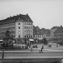 df_hauptkatalog_0041708_ Donadini, Ermenegildo Antonio_ Dresden-Neustadt. Neustädter Markt mit Reiterdenkmal Augusts des ... , nach 1893