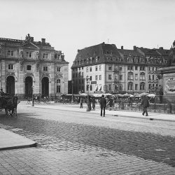 df_hauptkatalog_0044705_ Donadini, Ermenegildo Antonio_ Dresden-Neustadt. Neustädter Markt mit Reiterdenkmal Augusts des ... , um 1894