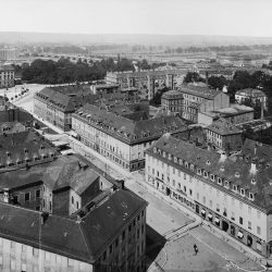 df_hauptkatalog_0268250_ Engler, Hugo_ Dresden-Neustadt. Blick vom Turm der Dreikönigskirche über die Kö... , um 1908