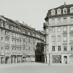 df_hauptkatalog_0401012_ Adam_ Andreas (1699)_ Dresden-Neustadt, Blick vom Neustädter Markt nach Westen