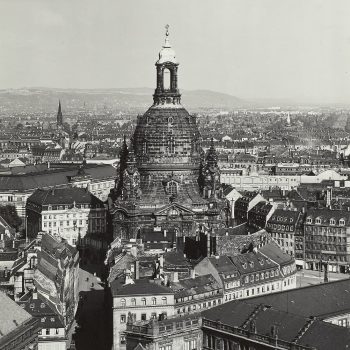 df_m_0004781_ Möbius, Walter_ Dresden-Altstadt. Blick vom Hausmannsturm über den Stallhof und N... , 1934