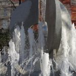 Neustädter Markt: fertiggestellter Kracht-Brunnen