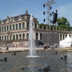 Zwinger: Aufbau des Großkonzerts von Purple Disco Machine