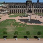Zwinger wieder mit Orangenbäumen